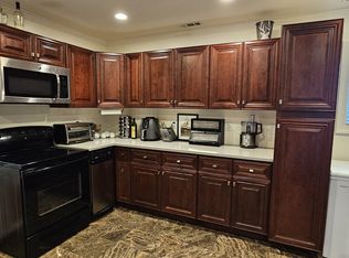 14 Ferris Ave APT 3, Norwalk, CT 06854