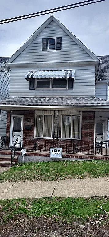 251 S Grant St photo 1