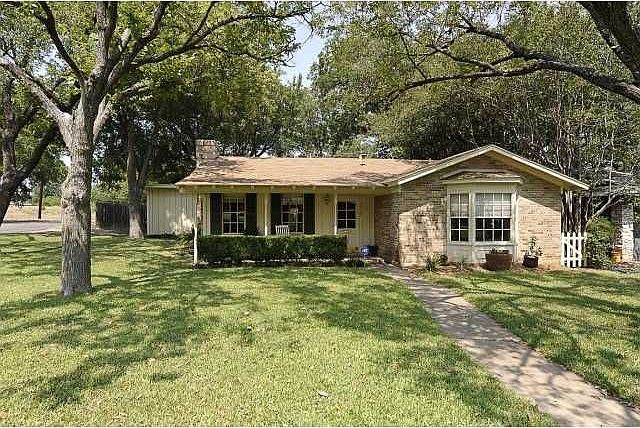1st image of 3310 Skylark Dr