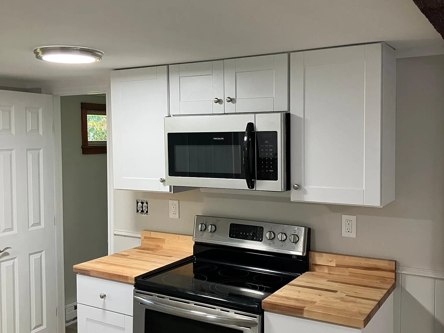 1 bed, 650 sqft, $1,200 — Photo 3
