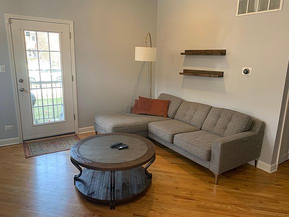2nd image of 921 N Campbell Ave APT 1
