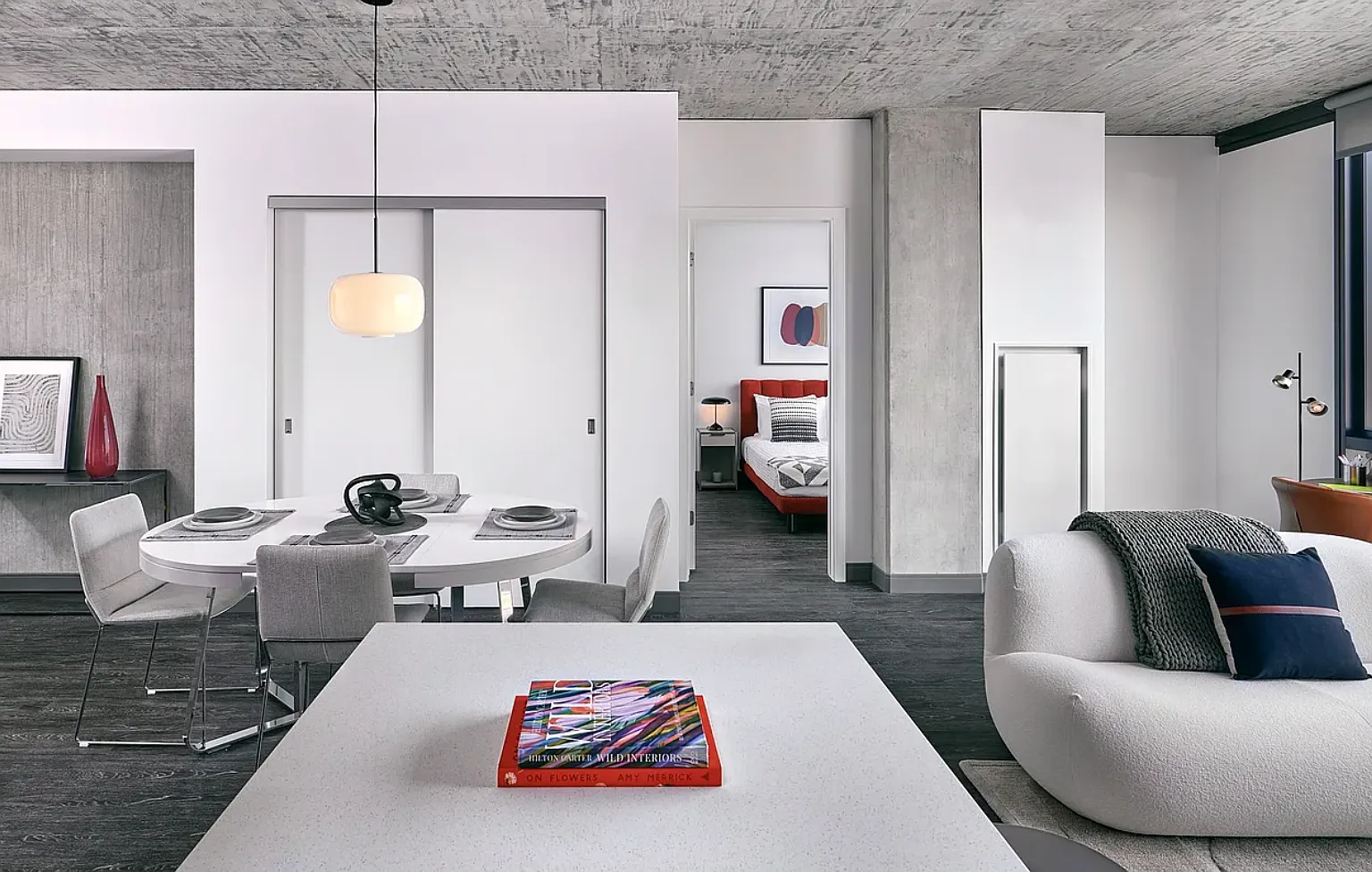 1 bed, 797 sqft, $2,952 — Photo 2