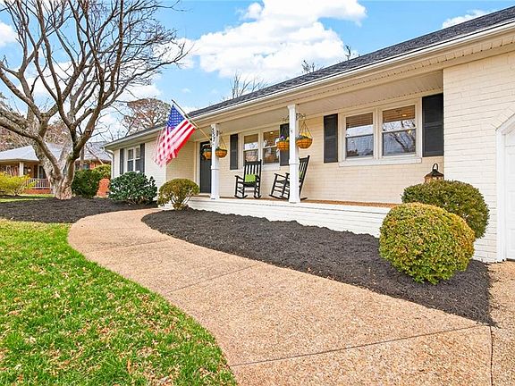 2nd image of 557 Longleaf Rd