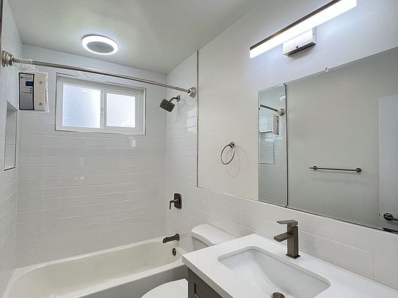 5th image of 1322 & 1326 Amherst Ave #1322-6