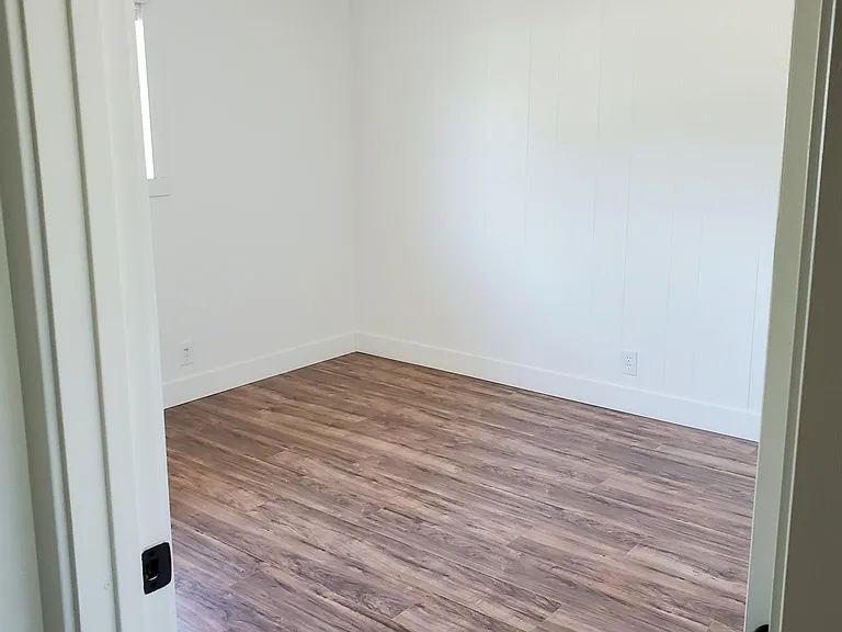 165 N 850 E — Photo 29