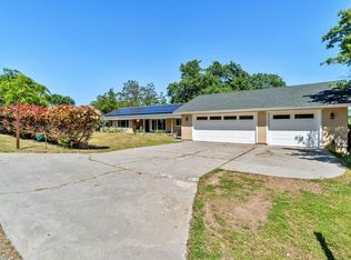 31577 Apache Rd, Coarsegold, CA 93614