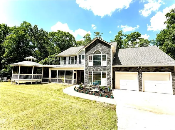 8093 Banks Mill Rd, Douglasville, GA 30135