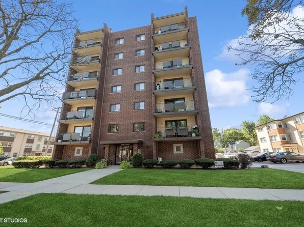1491 Ashland Ave APT 3NW, Des Plaines, IL 60016