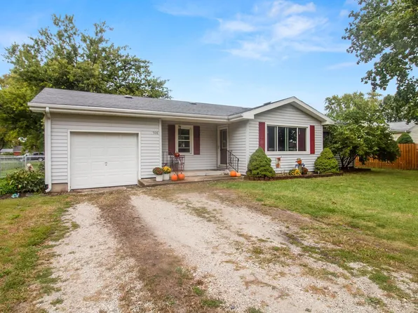 908 W 51st St, Marion, IN 46953