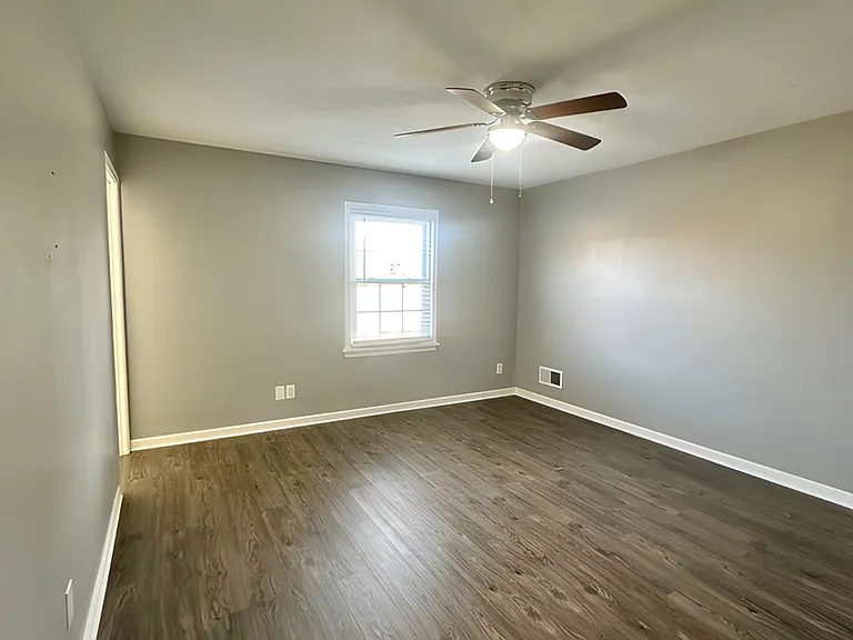 8510 Michael Edward Dr — Photo 18