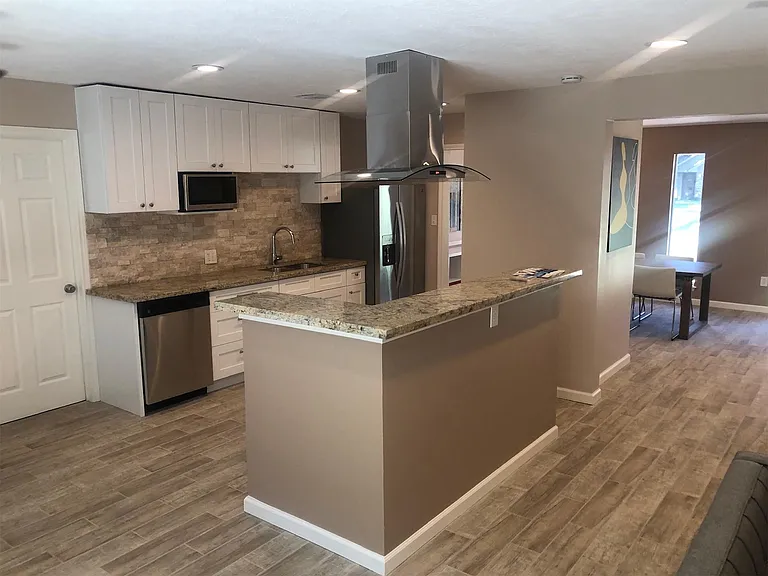 25610 Spring Ridge Dr — Photo 4