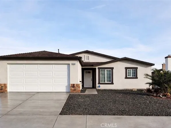 10580 Wakefield St E, Adelanto, CA 92301