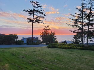 568 Seaside Dr, Coupeville, WA 98239