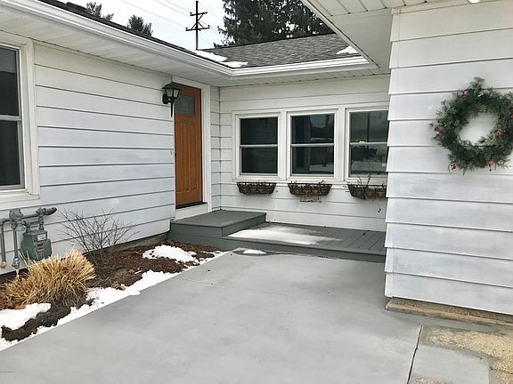 2nd image of 15266 Kevin St