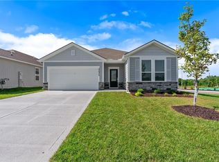 22575 W 214th Ter, Spring Hill, KS 66083
