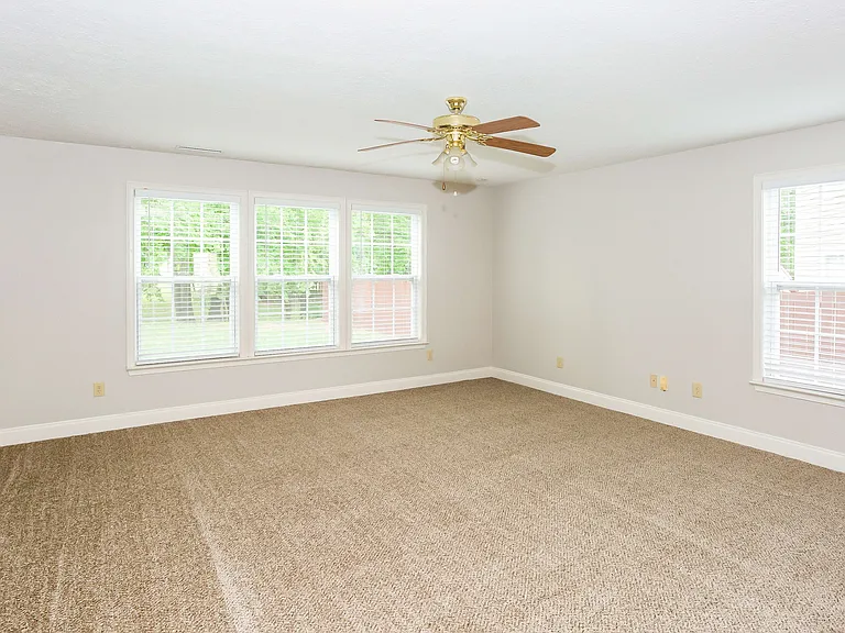5525 Hammermill Dr — Photo 6