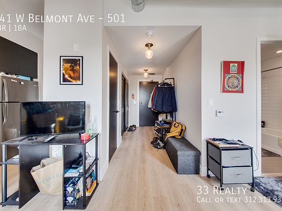 5th image of 941 W Belmont Ave #501