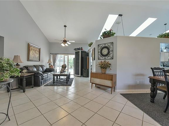 3rd image of 12760 Forestedge Cir