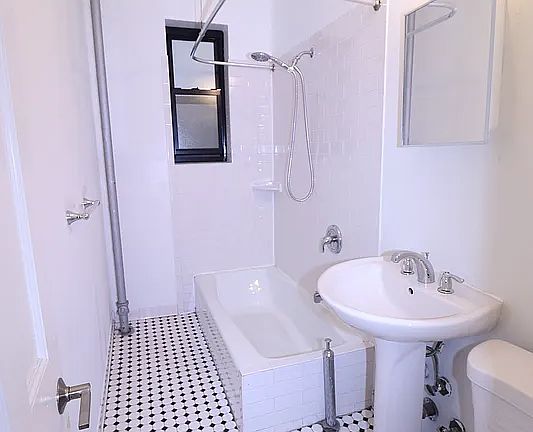 5th image of 37-33 College Point Blvd APT A1d
