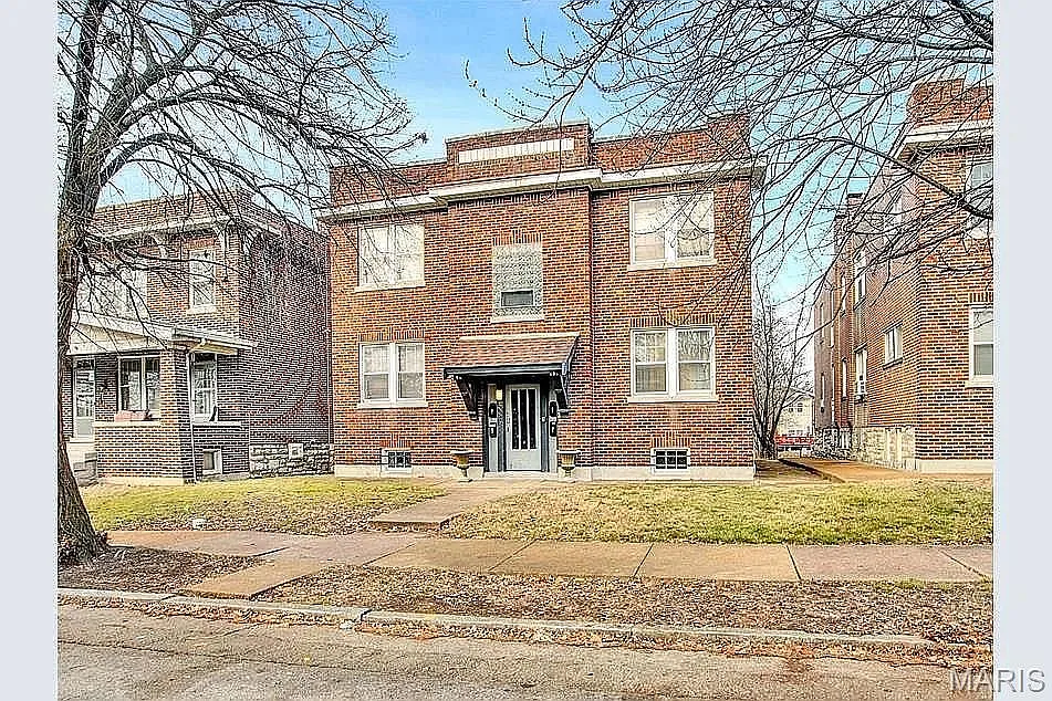 5043 Alaska Ave photo 1