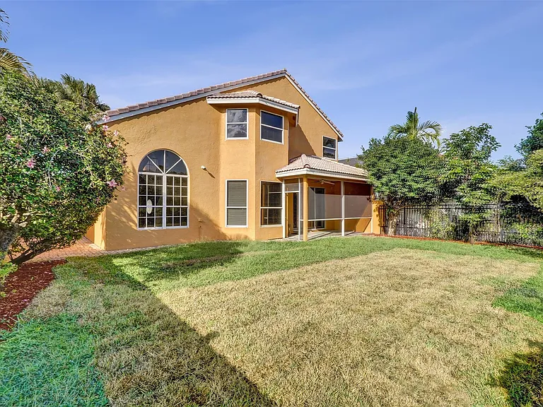 10902 Tamoron Ln — Photo 62
