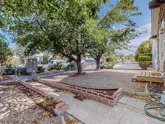 2nd image of 311 Princeton Dr SE