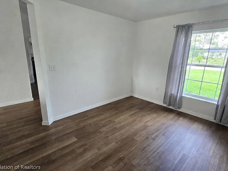 4720 San Lorenzo Dr — Photo 3