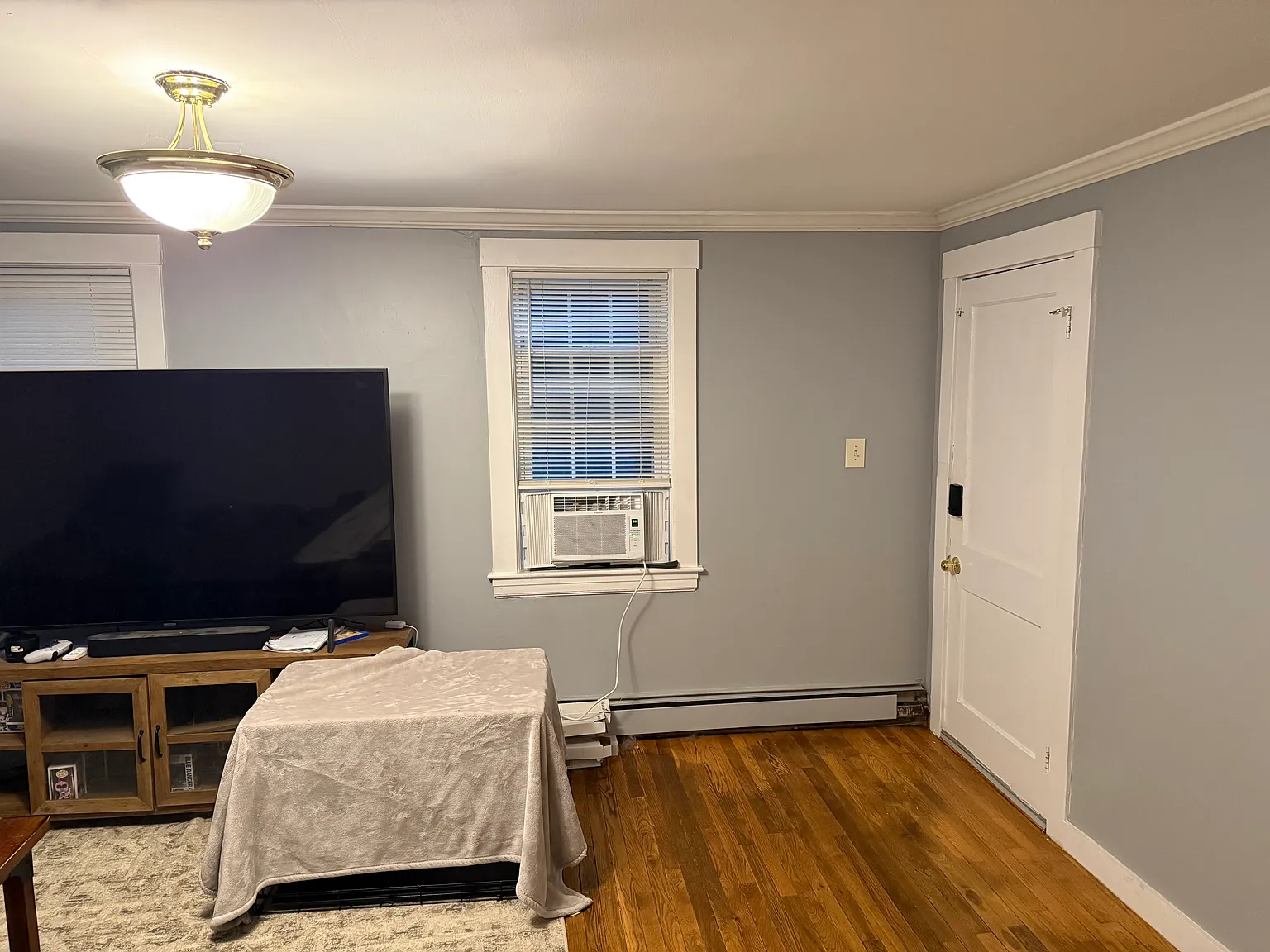 2 bed, 850 sqft, $1,800 — Photo 3