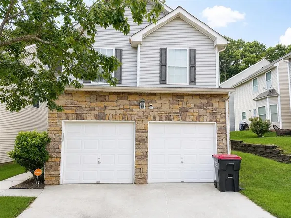 5589 Grande River Rd, College Park, GA 30349