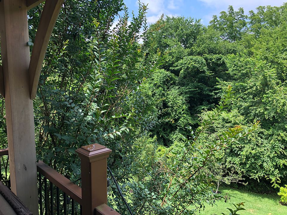 2nd image of 147 Mansker Park Dr