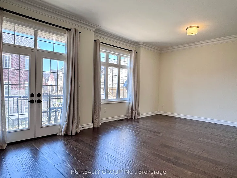 9 Beaufort Way — Photo 8