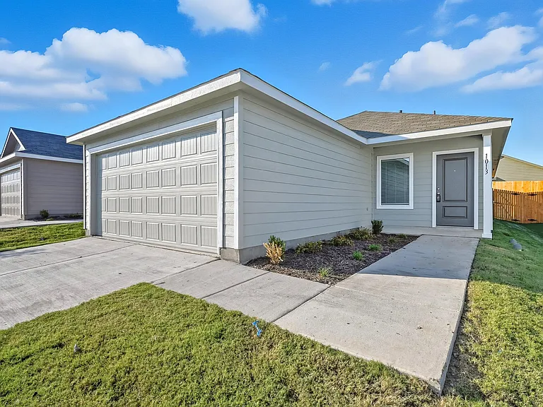 1013 Raintree Rd — Photo 16