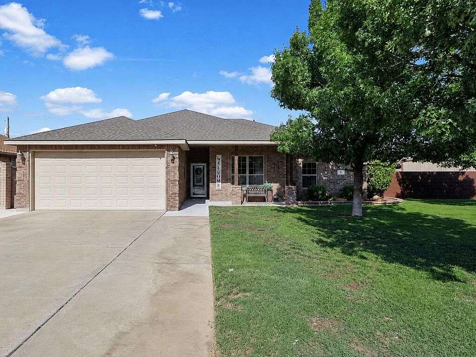 1st image of 8 NW Sage Cir