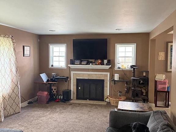 5th image of 2513 Park St