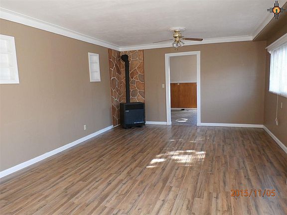 3rd image of 721 Axtell St