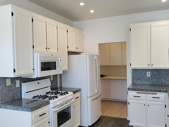 5th image of 11368 Portobelo Dr Unit 2