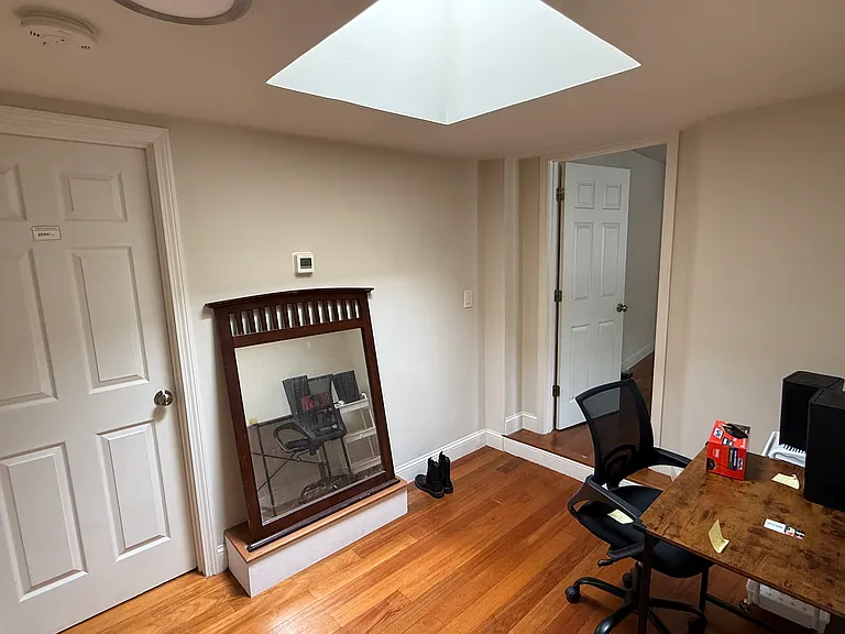 260 Salem St #2R — Photo 14