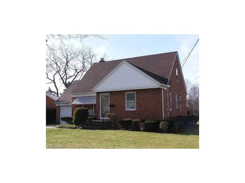 1692 Sunview Rd photo 1