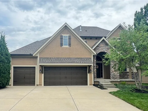 10841 S Hastings St, Olathe, KS 66061