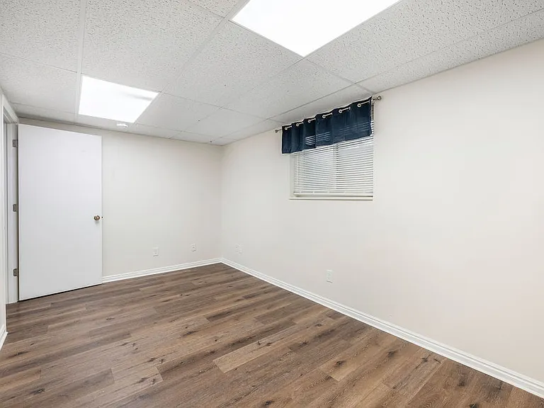Room next to kitchen