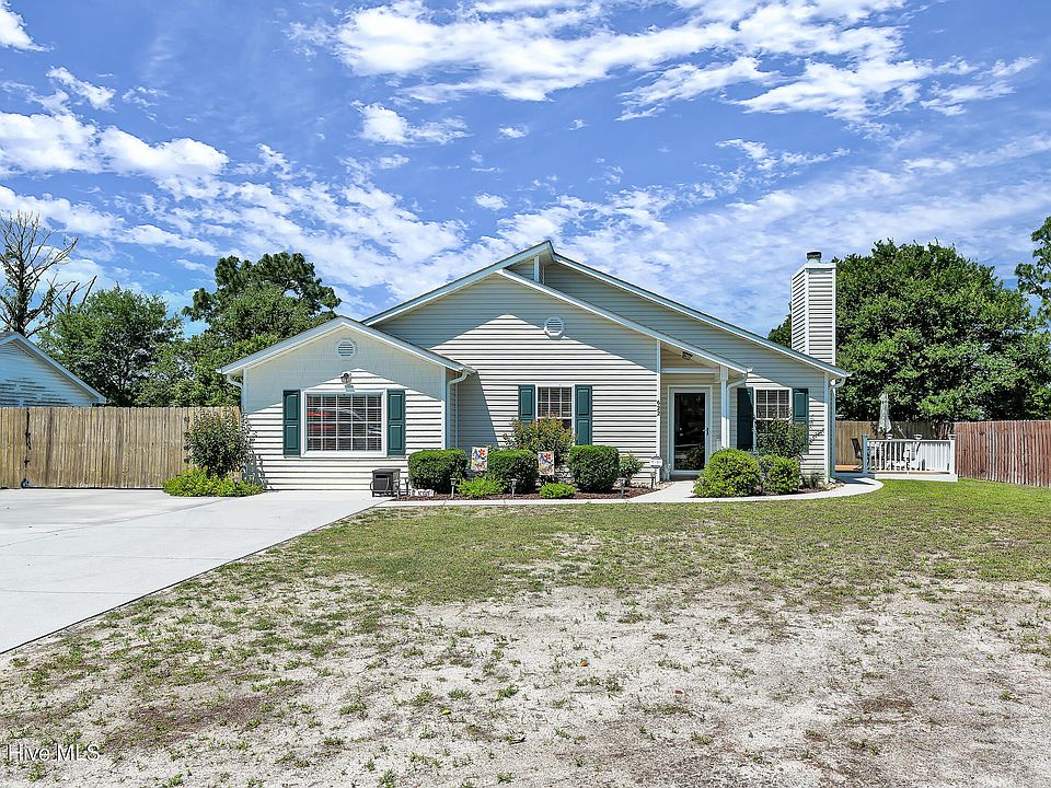 1st image of 622 Sand Ridge Road