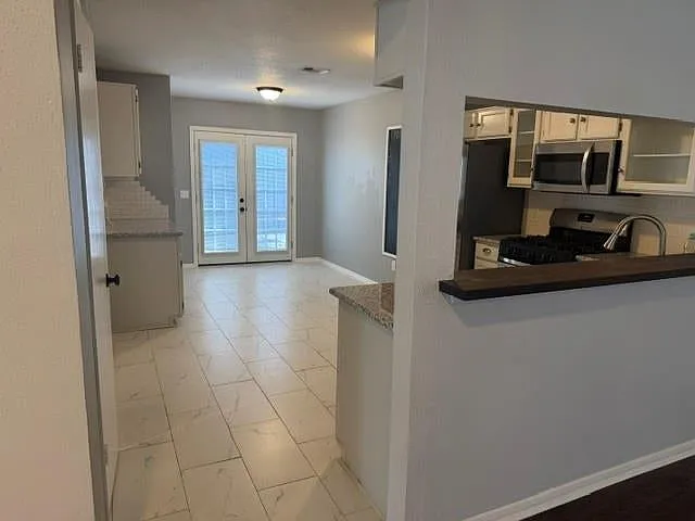 3311 Autumn Bridge Ln — Photo 10