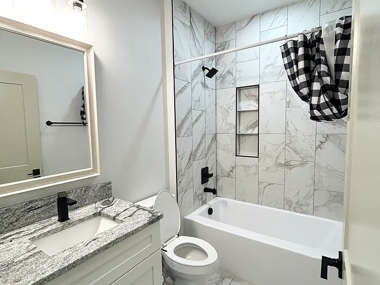 729 Ingersoll Ave — Photo 9
