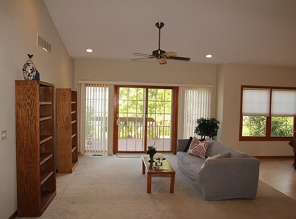 3rd image of 476 Prairie Knoll Dr #476