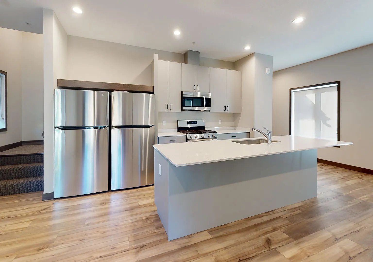 Brand new 6 bed 3 bath in Dinkytown — Photo 1