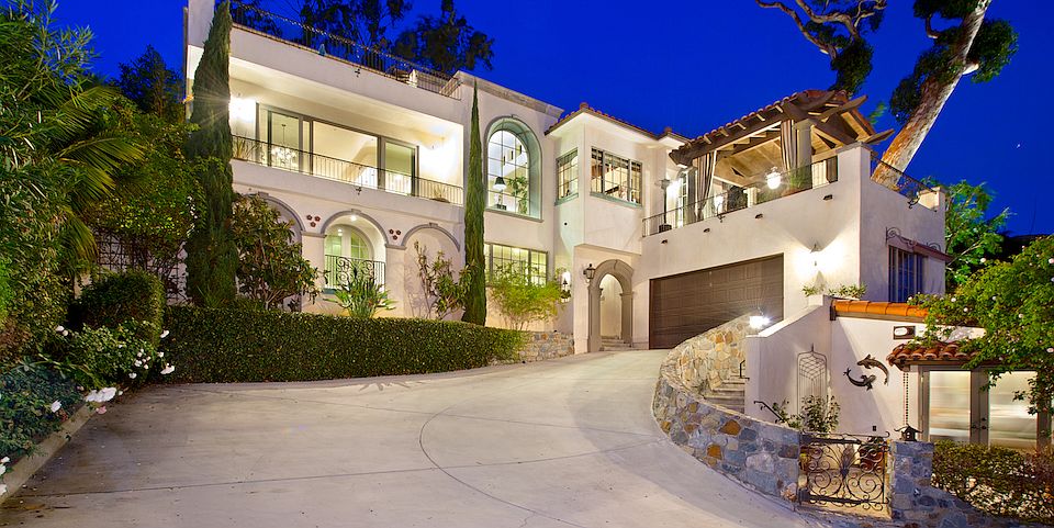 1st image of 590 San Gorgonio St