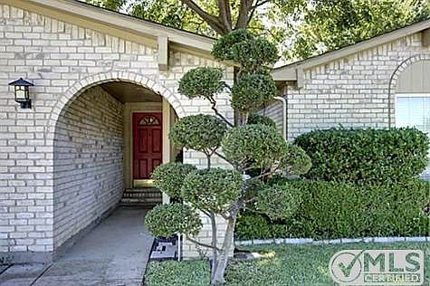 2nd image of 3955 Cypress Wood Ct