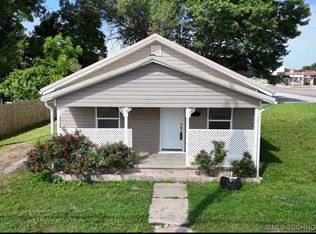 105 S B St, Davis, OK 73030