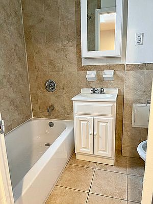 4th image of 57 Herkimer St APT 610
