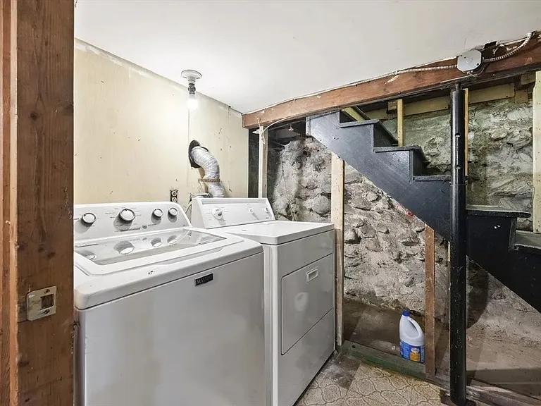 27-29 Kilby St — Photo 33